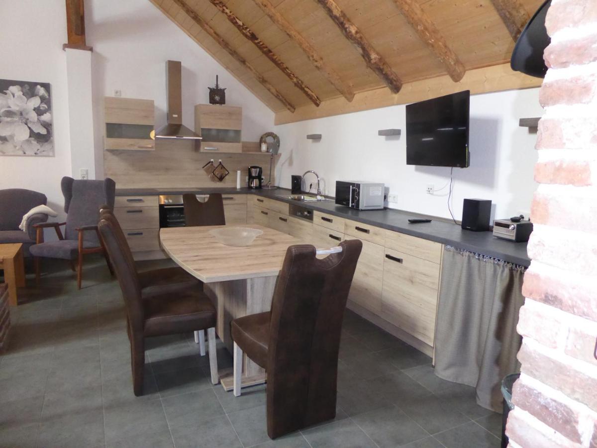 Ferienwohnung Gulf Im Gulfhof Am Kanal Grossefehn Ngoại thất bức ảnh